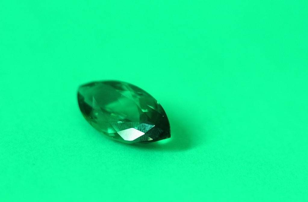 La bague avec pierre précieuse, un bijou à forte personnalité